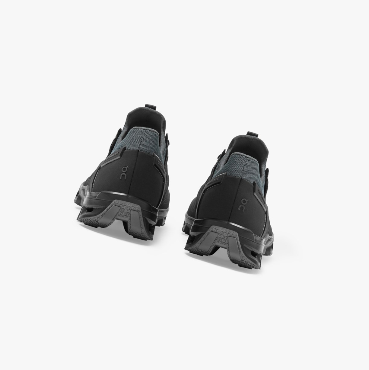 Tenis Para Trail Running On Running Cloudventure Peak Hombre Negros | 1039587-UY
