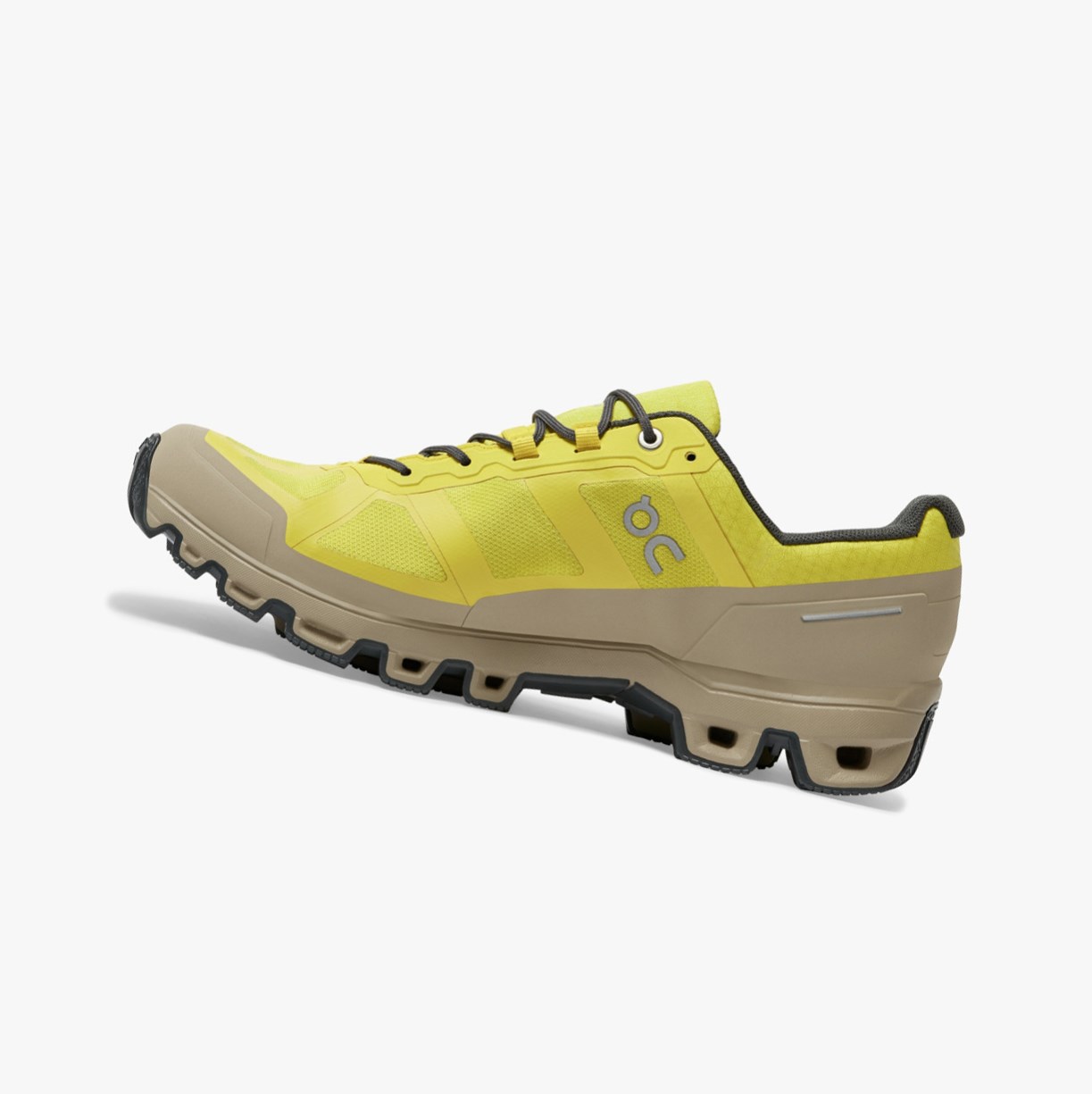 Tenis Para Trail Running On Running Cloudventure Impermeables Hombre Moutarde | 6073142-WR